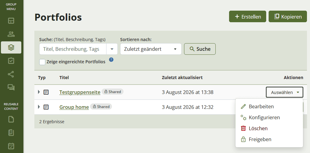 Screenshot der Seite "Portfolios" einer Gruppe. Unter der Überschrift folgen im rechten Bereich die Buttons "Erstellen" und "Kopieren", darunter Eingabefelder "Suche" und "Sortieren nach" und der Button "Suche". Darunter tabellarisch die Portfolios der Gruppe aufgelistet. Durch Klick auf den Namen kann der entsprechende Portfolio geöffnet werden. Im unteren rechten Bereich jeder Zeile das Dropdownmenü "Auswählen", der ein Menü mit den Optionen "Bearbeiten", "Configure" "Löschen" und "Freigeben" zum jeweiligen Objekt öffnet.